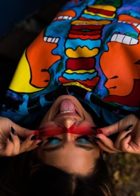 Проститутка Теона